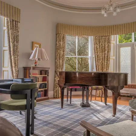Luxury Georgian Country House, District - Pass The Keys
