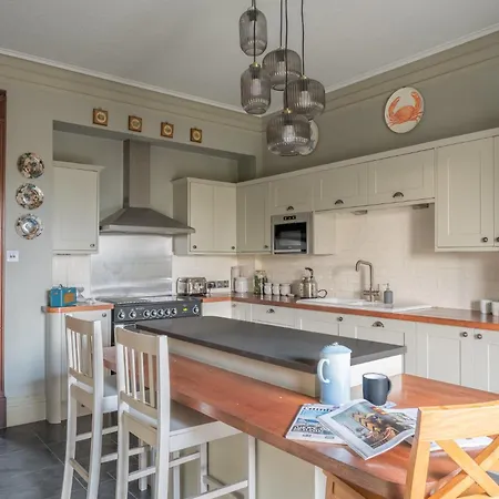 Luxury Georgian Country House, District - Pass The Keys Grange-over-Sands