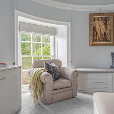 Luxury Georgian Country House, District - Pass The Keys Σπίτι διακοπών *