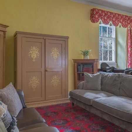 Luxury Georgian Country House, District - Pass The Keys Σπίτι διακοπών *
