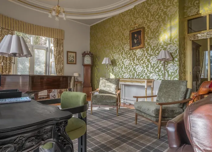 Luxury Georgian Country House, District - Pass The Keys * Grange-over-Sands