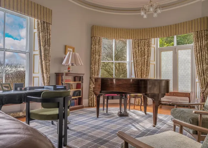 Luxury Georgian Country House, District - Pass The Keys