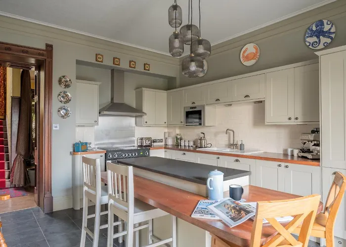 Luxury Georgian Country House, District - Pass The Keys Grange-over-Sands