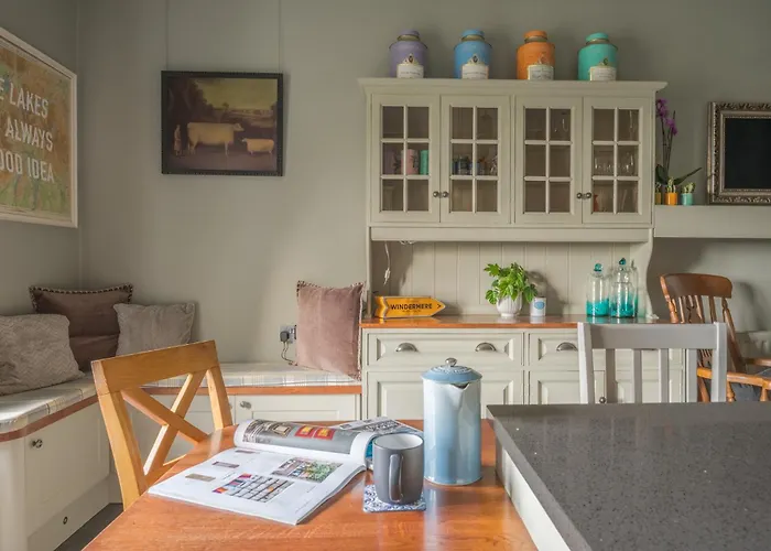 Luxury Georgian Country House, District - Pass The Keys