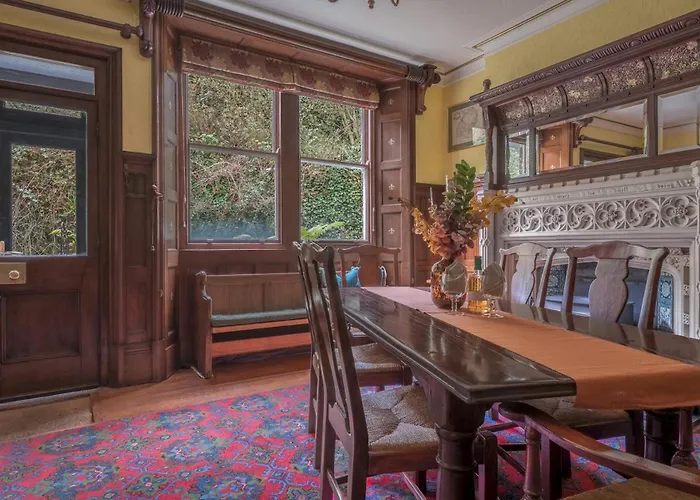 Luxury Georgian Country House, District - Pass The Keys