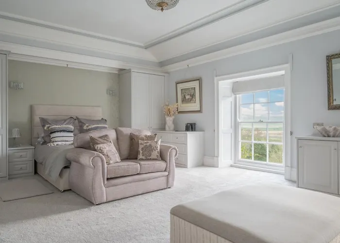 Luxury Georgian Country House, District - Pass The Keys