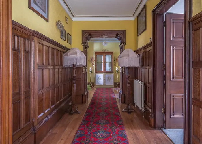 Nyaraló Luxury Georgian Country House, District - Pass The Keys *